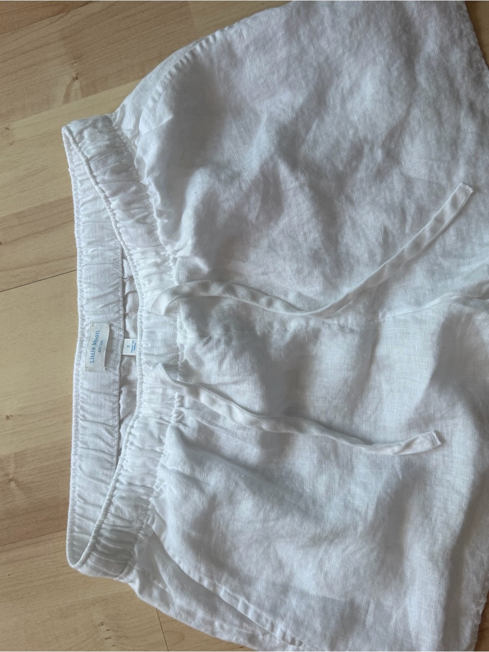 Aritzia sail shorts
